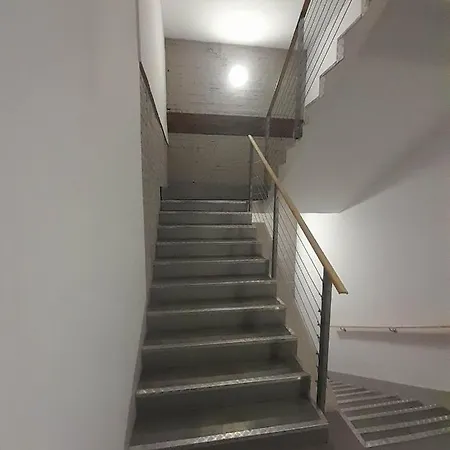 Graniczna 8a アパート *